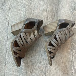 Womens rampage brand size 6 summer heels